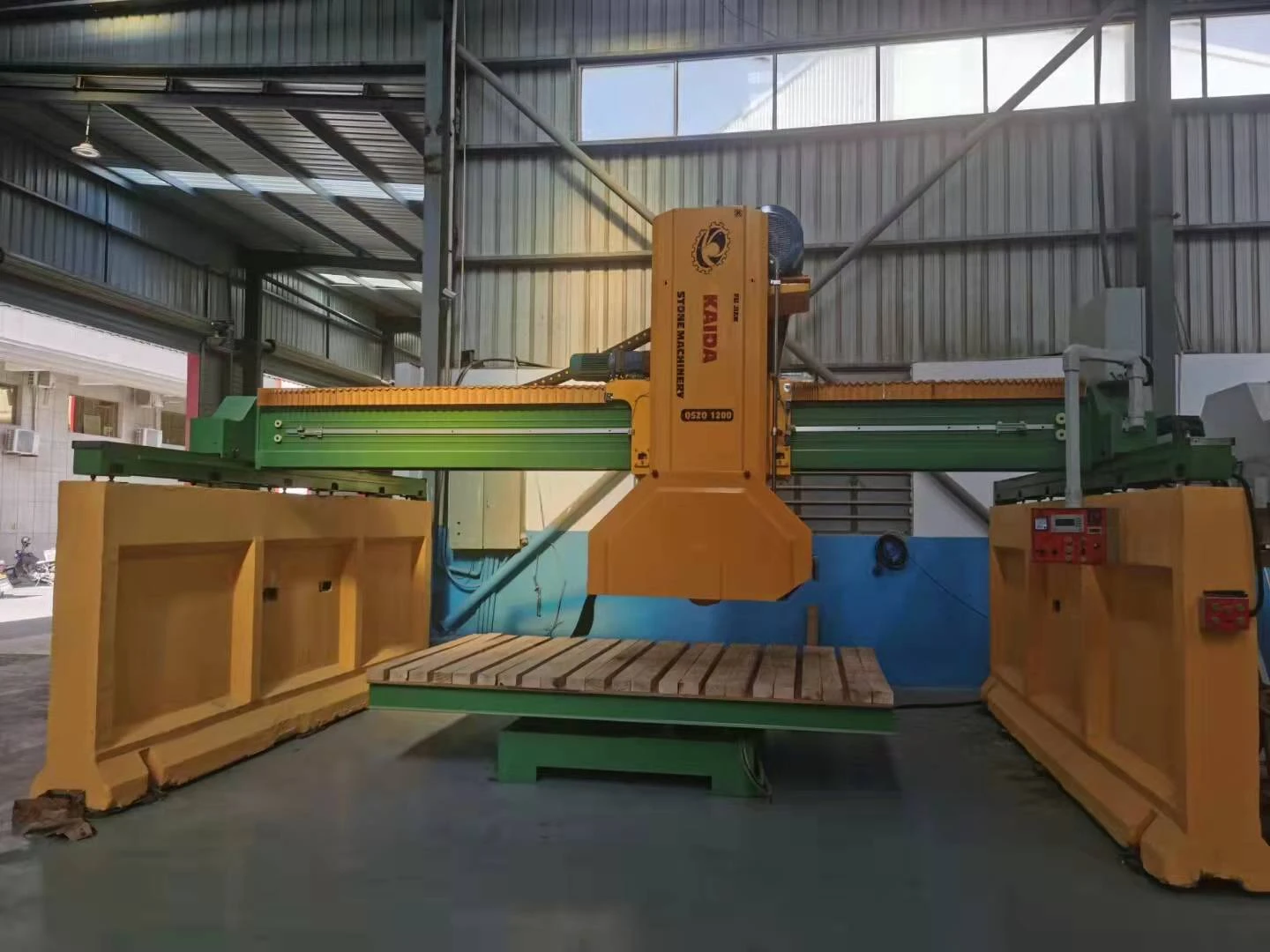 Middle Block Cutting Machine structure Middle Block Cutting Machine structure